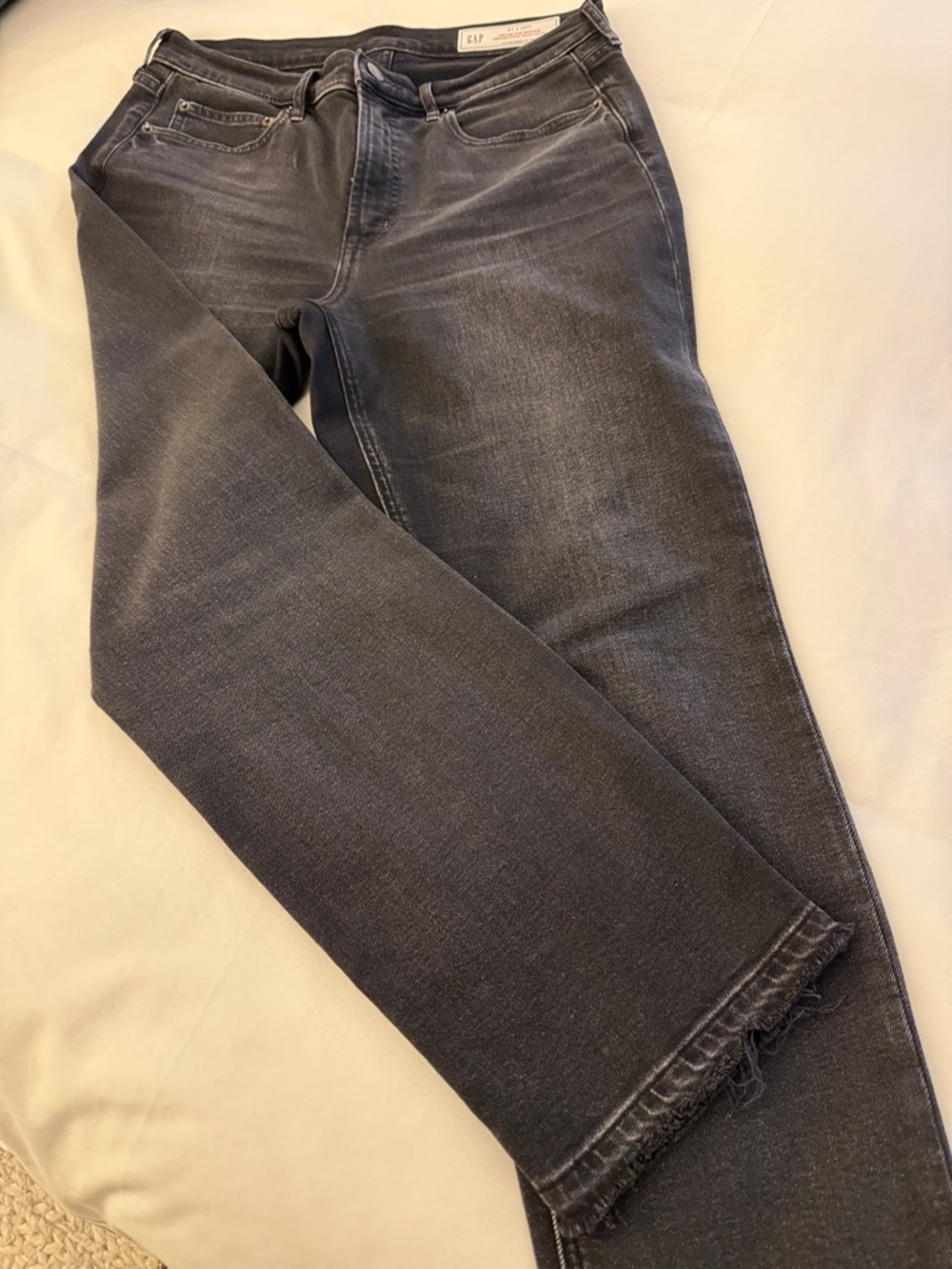 GAP Women's Washed Black Ankle-Cropped Jeans